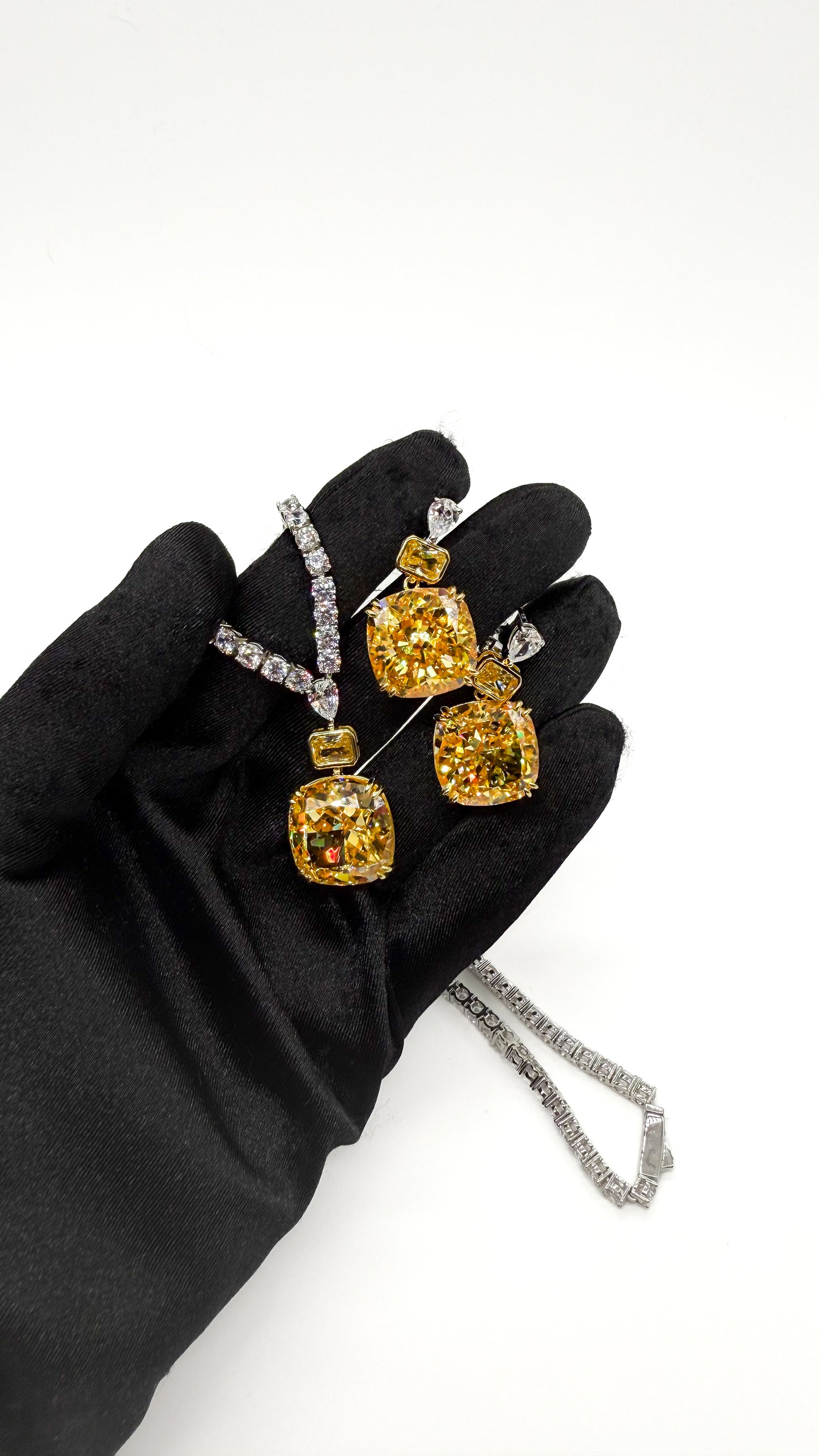the citrine Curate set
