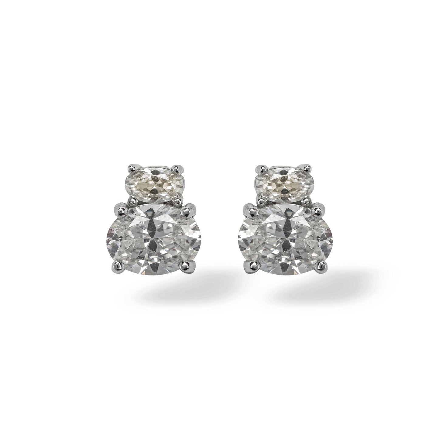 the diamond eight earring