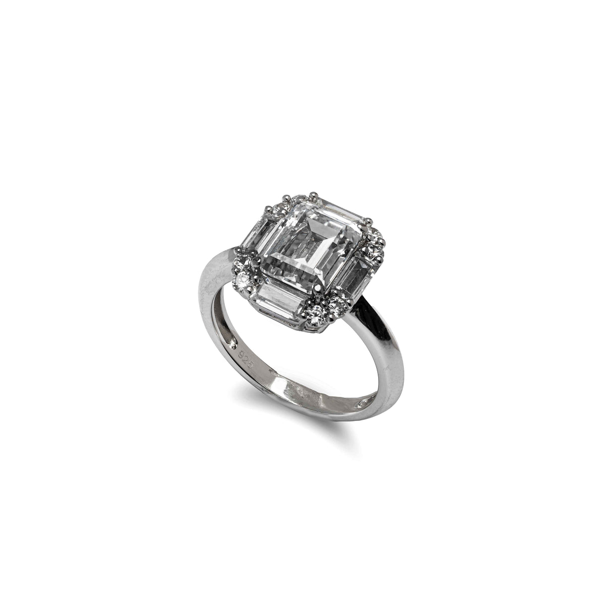 the layered diamond ring