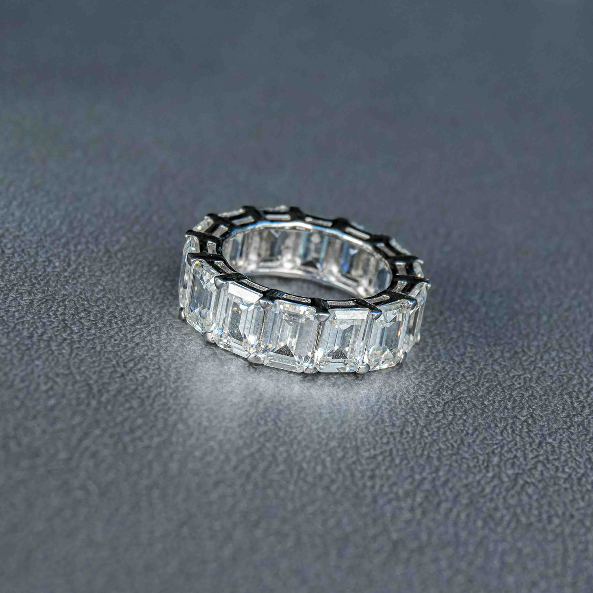 the emerald fave ring