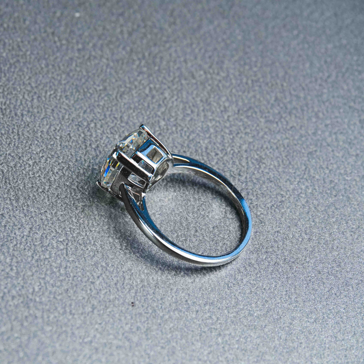 the square dimond ring