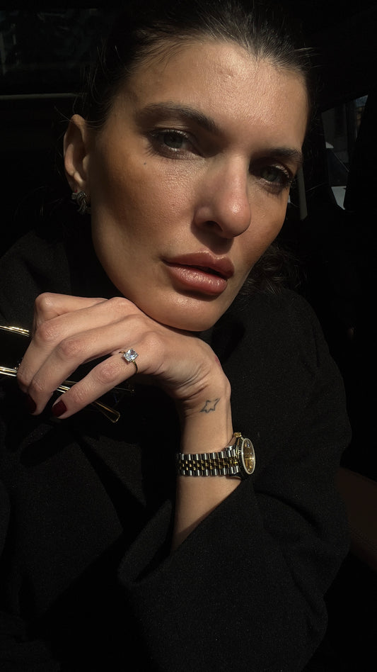 the baguette pinky ring