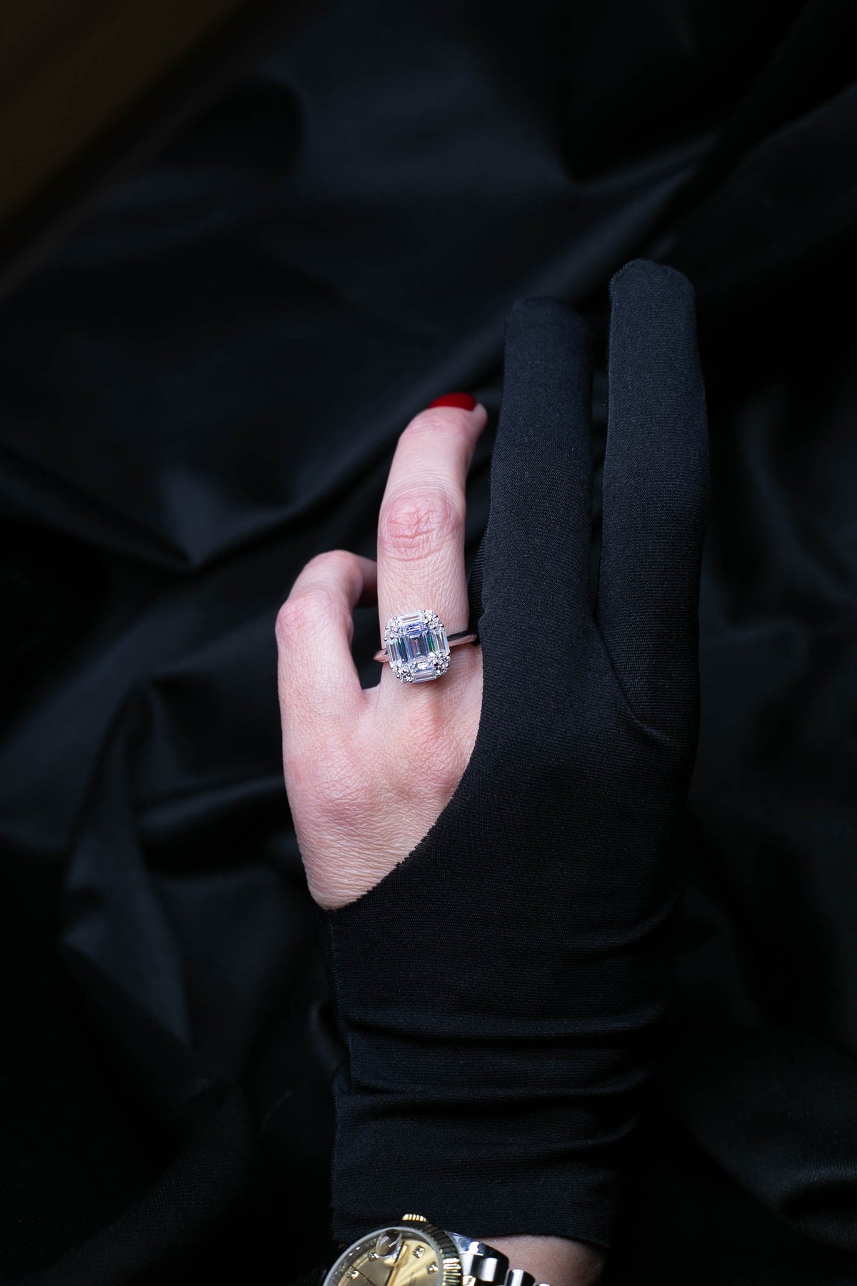 the layered diamond ring