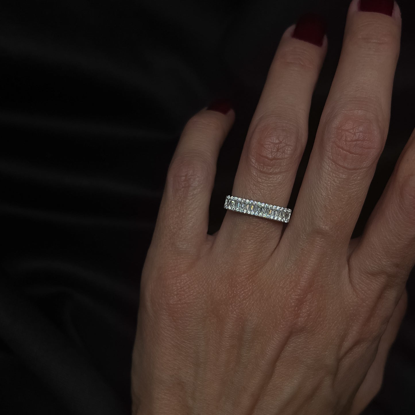 the rail diamond ring