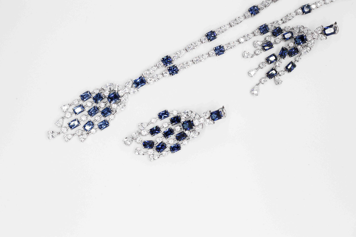 the crystal signiture set