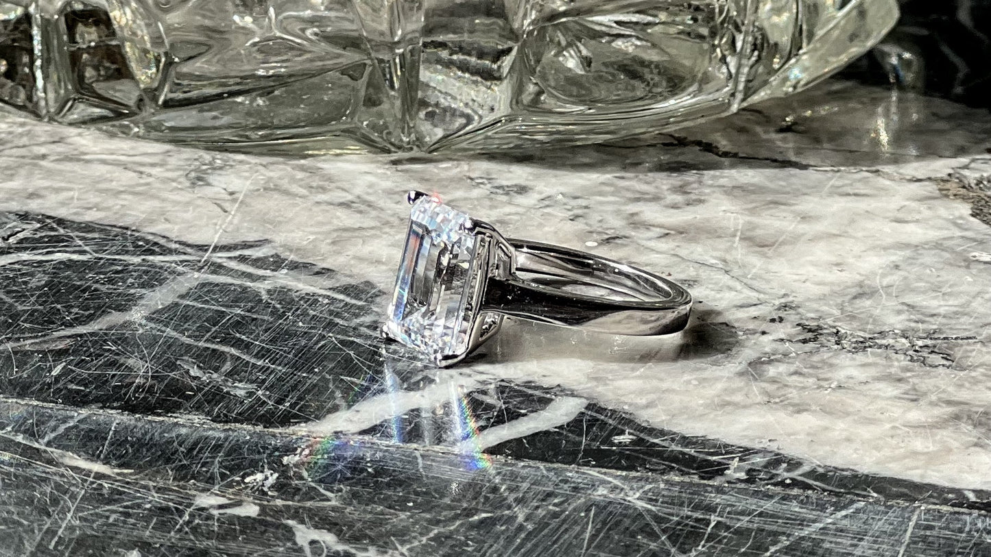 the Mero's Emerald ring